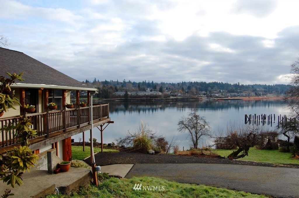 Property Photo: 2520 N Wycoff Avenue WA 98312