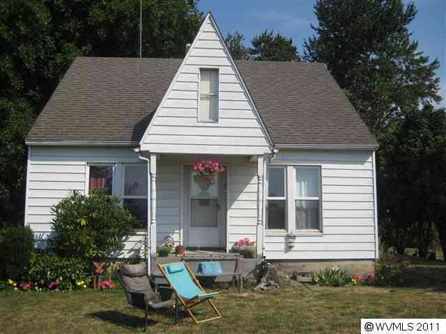 Property Photo: 4297 SE Kiger Island Dr OR 97333