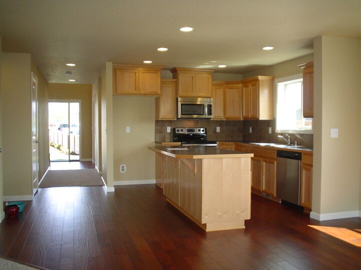 Property Photo: 16404 Greenbrier St SE WA 98597