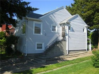 Property Photo: 9236 Phinney Ave N WA 98103