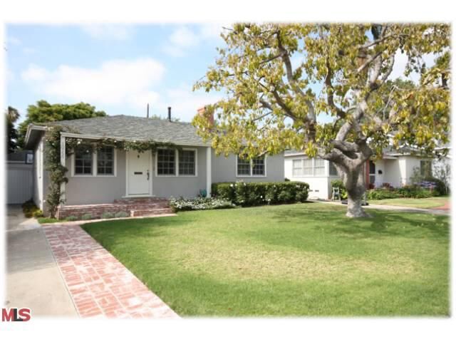 Property Photo:  10755 Richland Ave  CA 90064 
