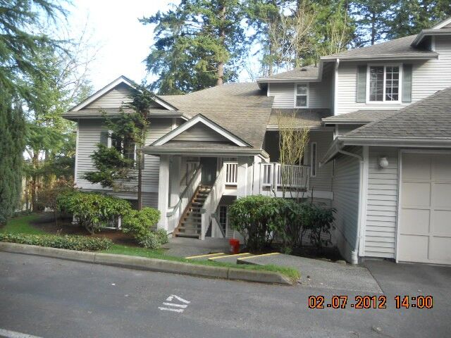 Property Photo: 17204 123rd Place NE N201 WA 98011