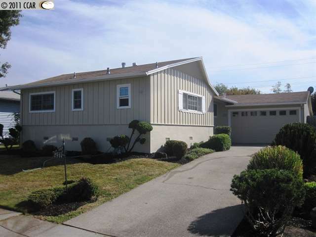 2914 McKenzie Dr  Richmond CA 94806-2613 photo