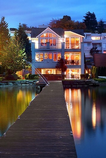 Property Photo:  6101 Lake Washington Blvd NE  WA 98033 