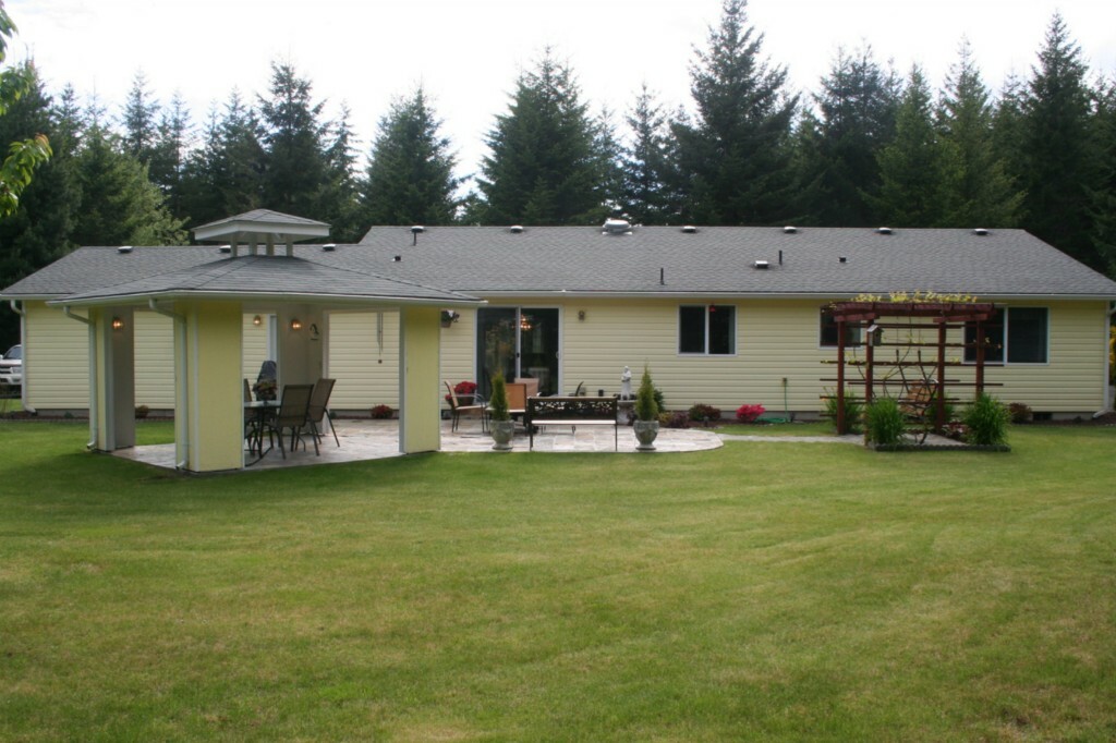 Property Photo: 10 E Capital Peak Dr WA 98584
