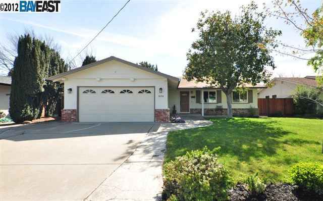 Property Photo:  252 El Caminito  CA 94550 