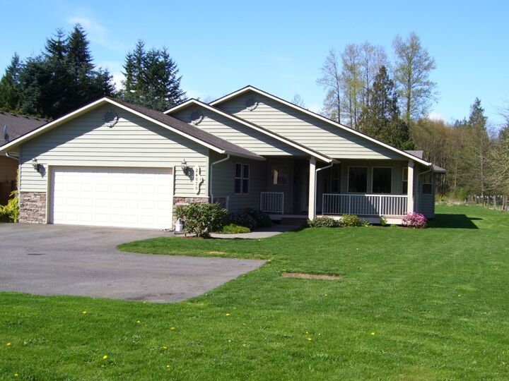 24030 19th Ave NE B  Arlington WA 98223 photo