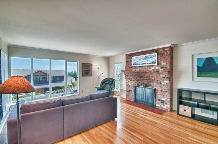 Property Photo: 3602 N Warner St WA 98407