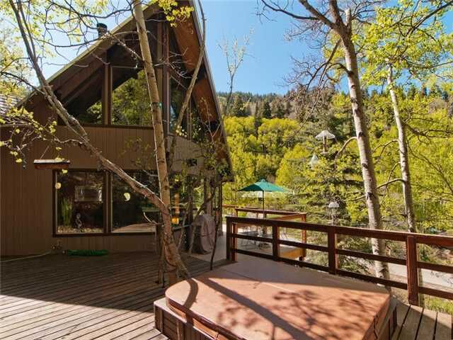 Property Photo:  755 Parkview Drive  UT 84098 