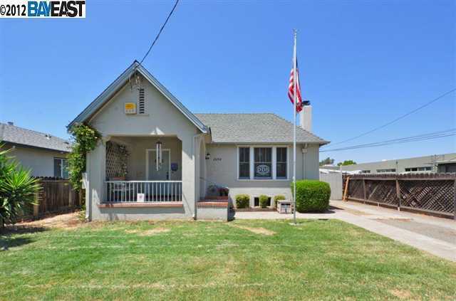 Property Photo:  2254 Fourth Street  CA 94550 