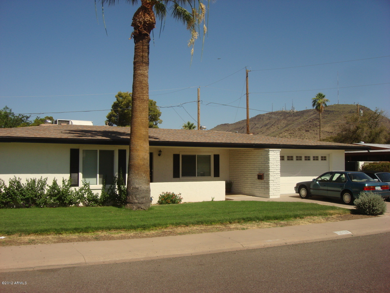 Property Photo: 13209 N 21st Avenue AZ 85029