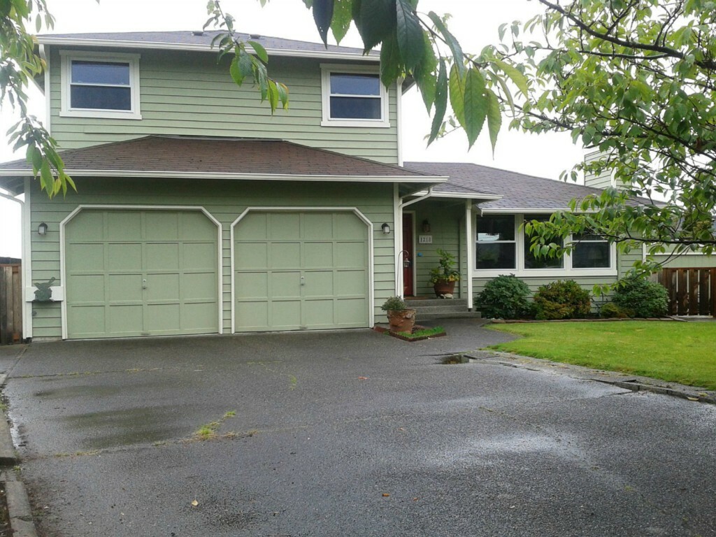 Property Photo:  1218 S 235th Place  WA 98198 