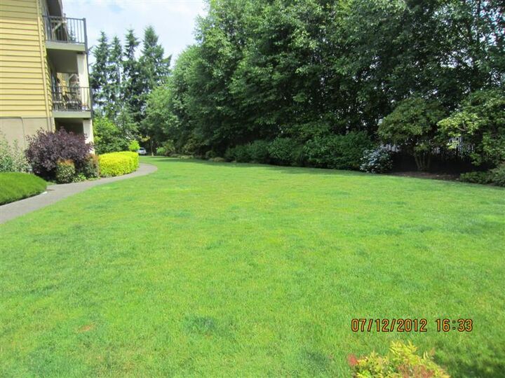 Property Photo: 8025 234th St SW 112 WA 98026