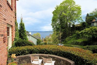 Property Photo:  3702 E Jefferson St  WA 98122 