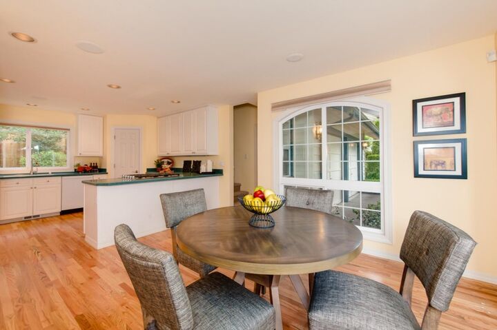 Property Photo: 6830 117th Avenue NE WA 98033