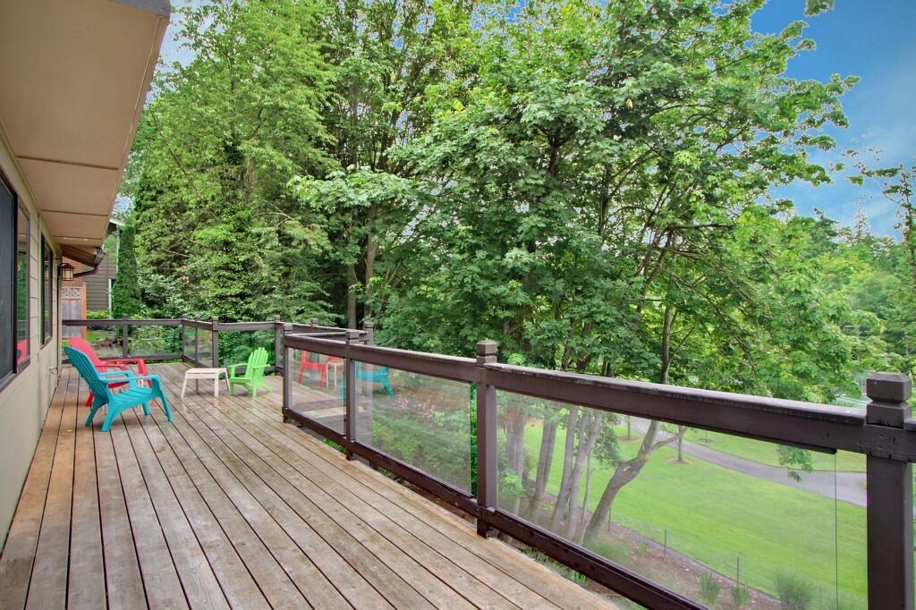 Property Photo:  2218 109th Ave NE  WA 98004 