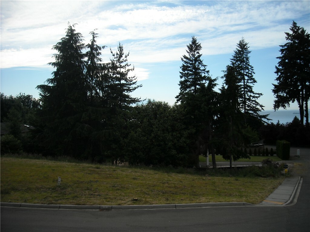 Property Photo:  80xx Cyrus Place Lot1w  WA 98026 