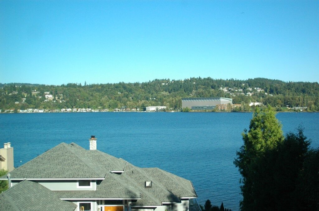 Property Photo:  7246 E Mercer Wy  WA 98040 