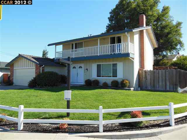 Property Photo:  6893 Penn Dr  CA 94568-2119 