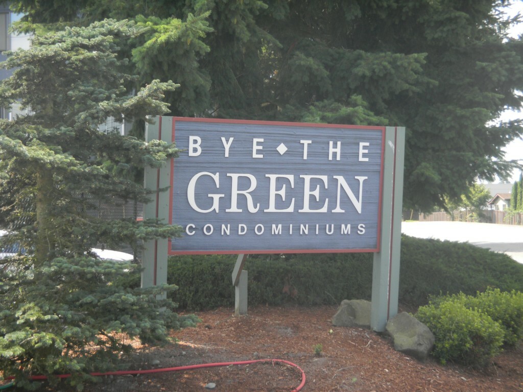 Property Photo: 3428 I St NE WA 98002