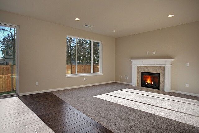 Property Photo: 15839 SE 265th Ct WA 98042