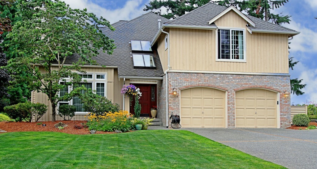 Property Photo:  12305 SE 237th Place  WA 98031 