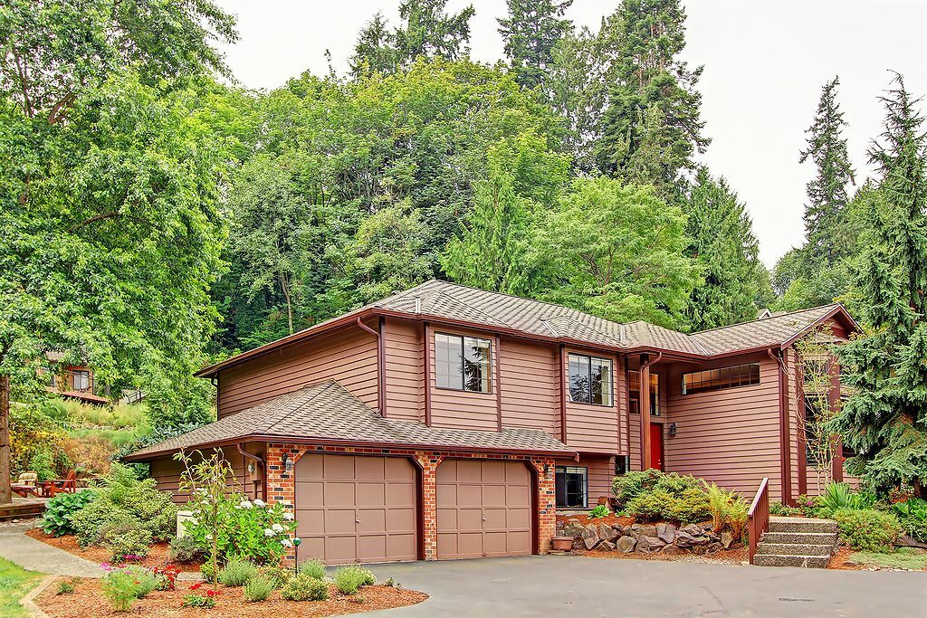 Property Photo:  16926 81st Ave NE Ave NE  WA 98028 