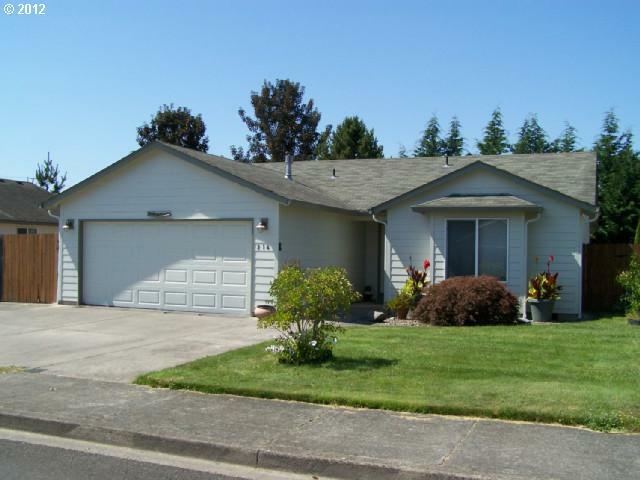 Property Photo:  214 NE 170th Ave  WA 98684 