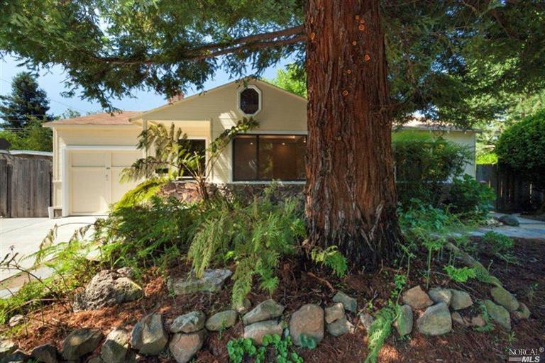 Property Photo:  18 Boulevard Terrace  CA 94947 