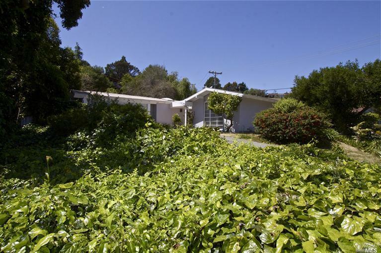Property Photo: 25 North Terrace CA 94920