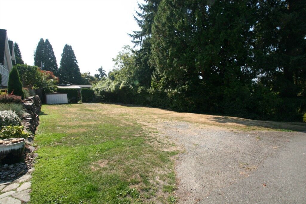 Property Photo:  0  5th Avenue S  WA 98033 