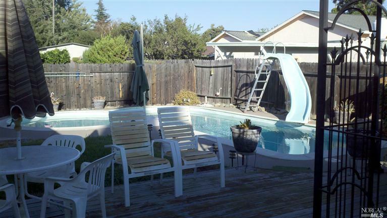 Property Photo:  1260 Balsam Way  CA 95687 