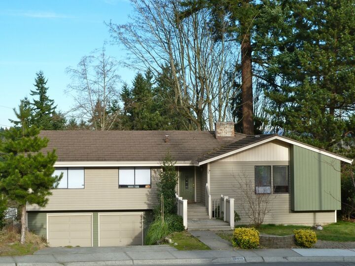 Property Photo: 19410 65th Place NE WA 98028