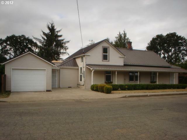 Property Photo:  108 E 1st Ave  OR 97023 