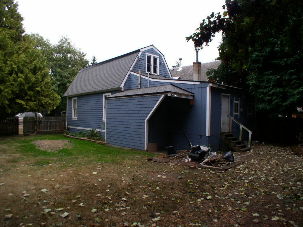 Property Photo:  847 Taylor  WA 98368 