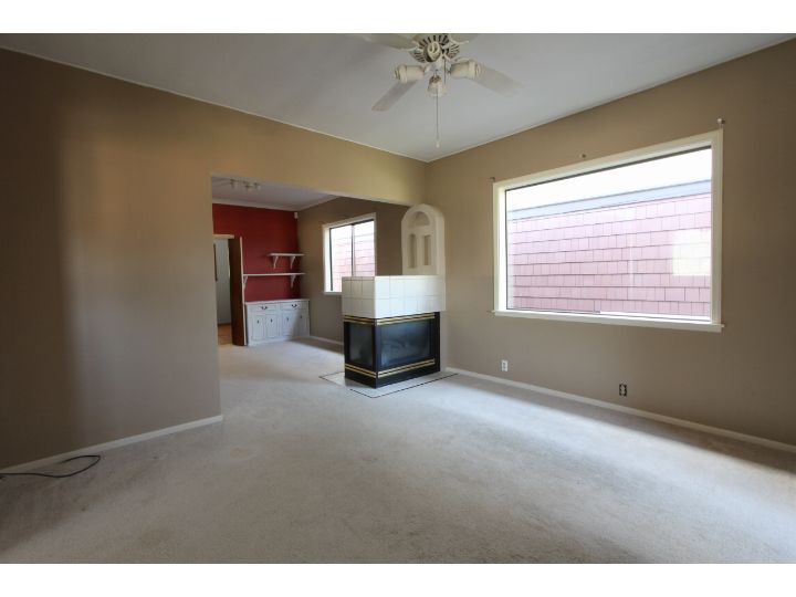 Property Photo: 5800 17th Ave S WA 98108
