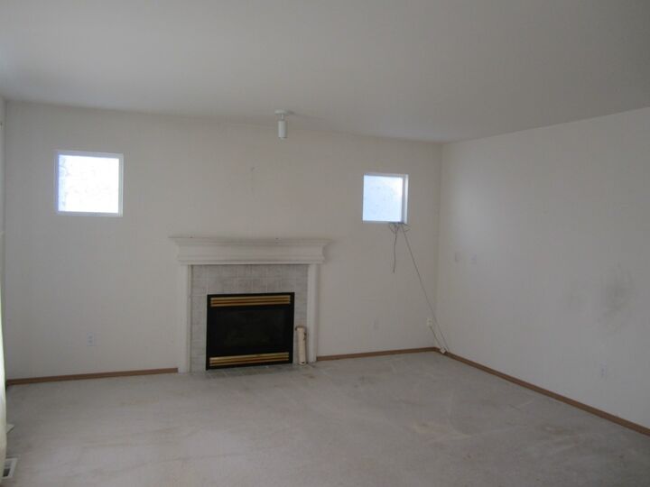 Property Photo:  402 E 25th St S  WA 98354 