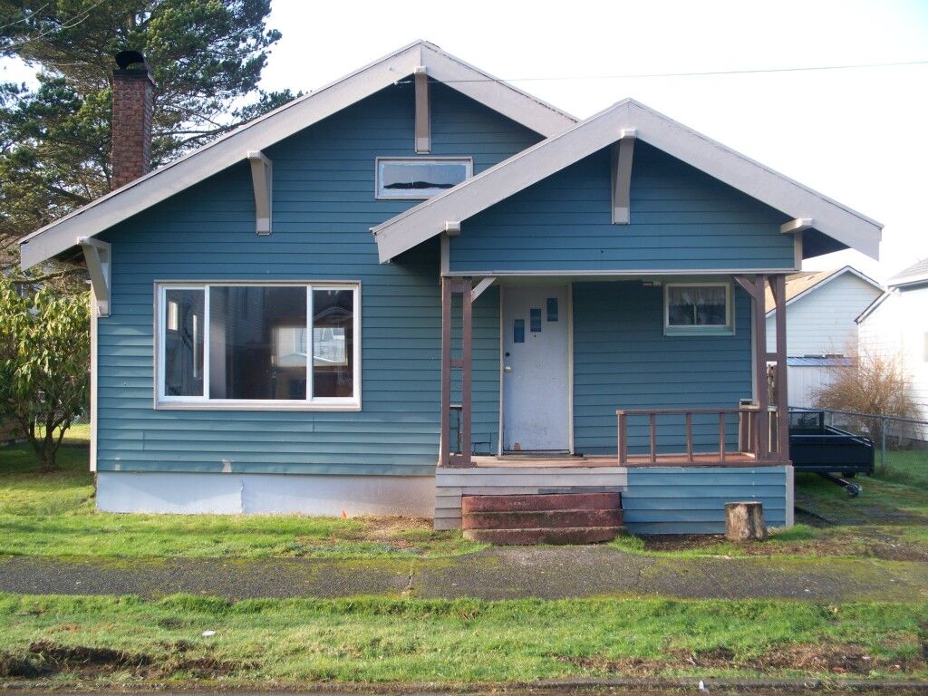 Property Photo:  211 Garfield St  WA 98550 