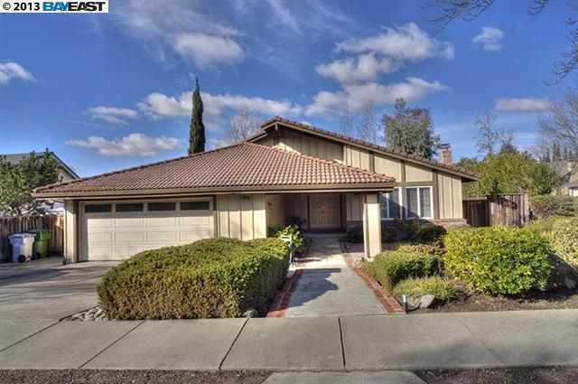 Property Photo:  45043 Pawnee Drive  CA 94539 