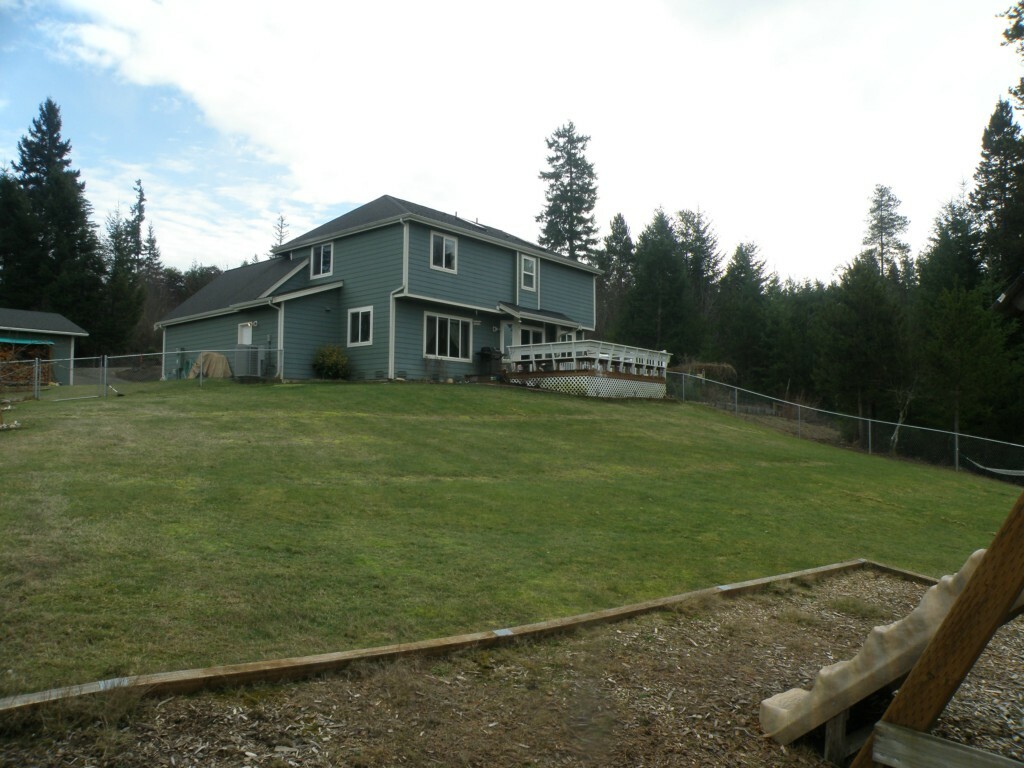 Property Photo:  6242 SW Cliff Ridge Wy  WA 98367 