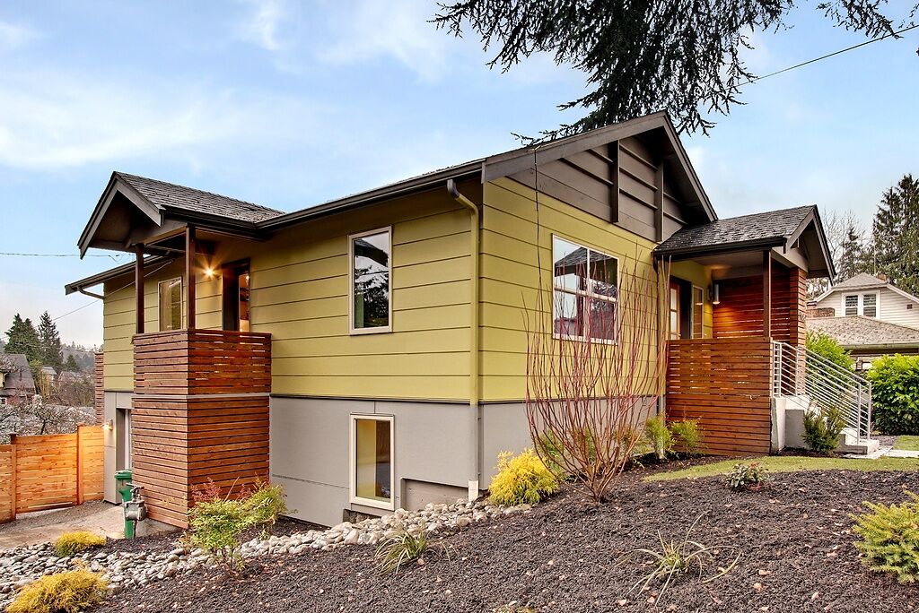 Property Photo: 7062 20th Ave NE WA 98115