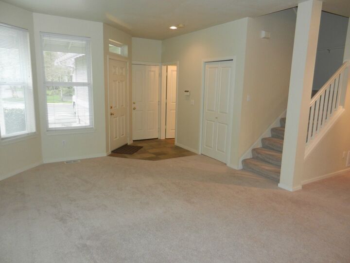 Property Photo:  9219 156th Place NE  WA 98052 