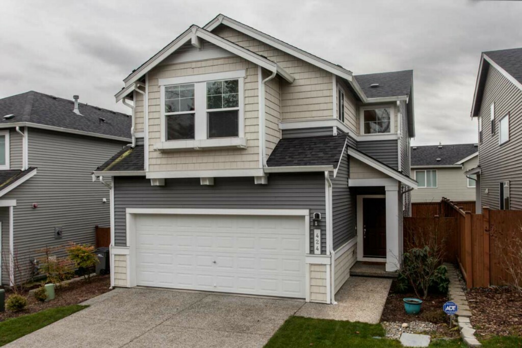 Property Photo:  424 124th Place SE  WA 98208 