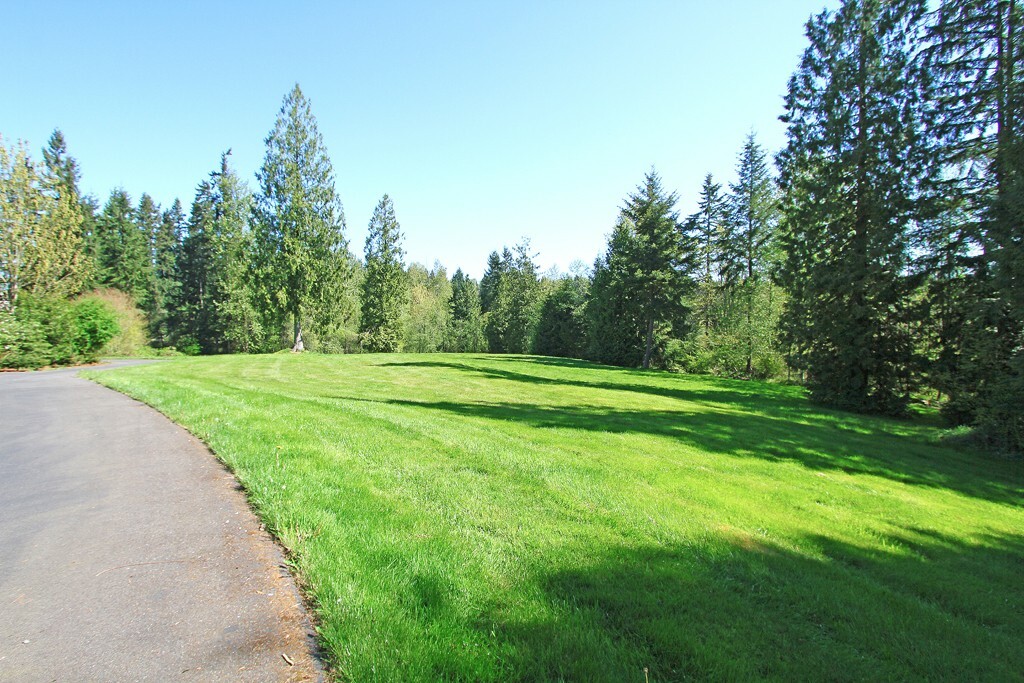 Property Photo:  19200 SE Lake Youngs Rd  WA 98058 