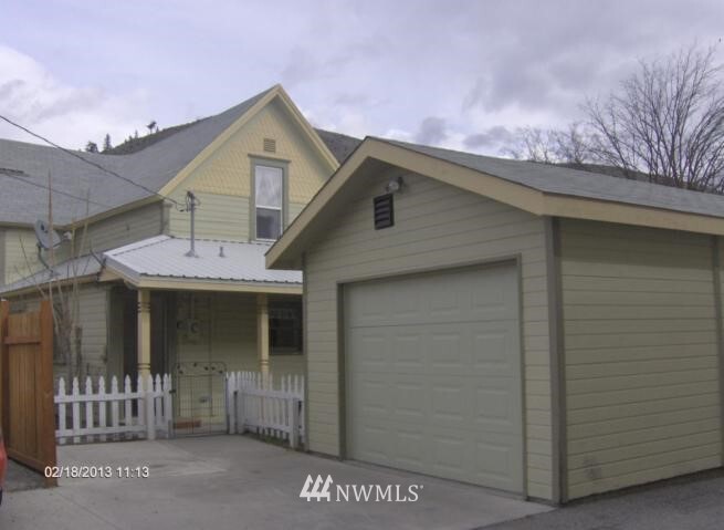 Property Photo: 318 Cottage Avenue WA 98815