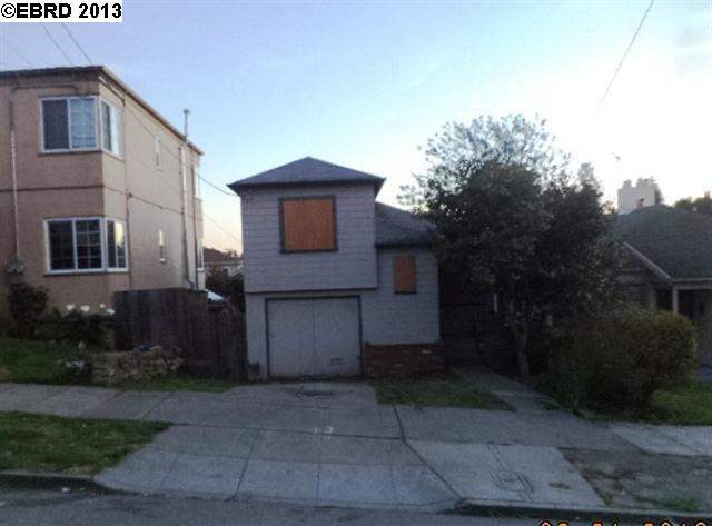 Property Photo:  1329 E 32nd St  CA 94602 