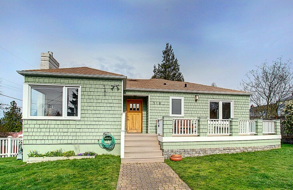 Property Photo:  518 NE 96th Place  WA 98115 