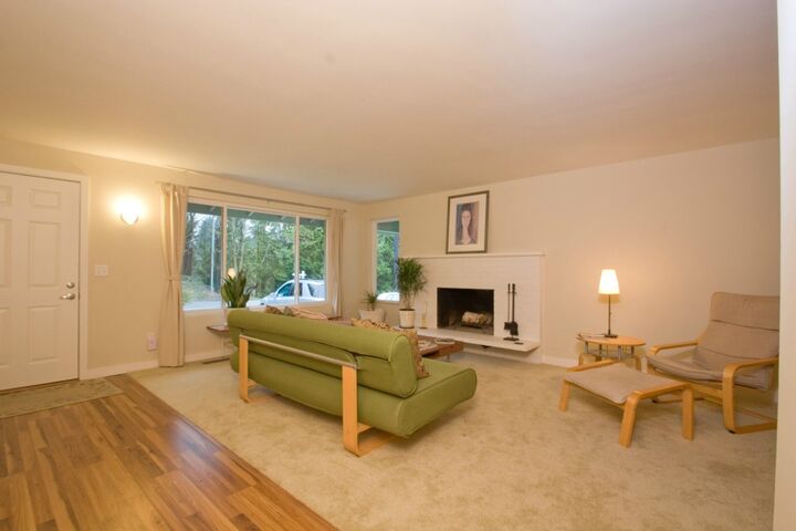 Property Photo: 6840 122nd Avenue NE WA 98033