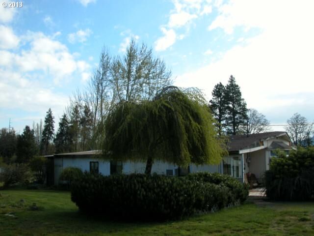 Property Photo: 1290 Multnomah Rd OR 97031