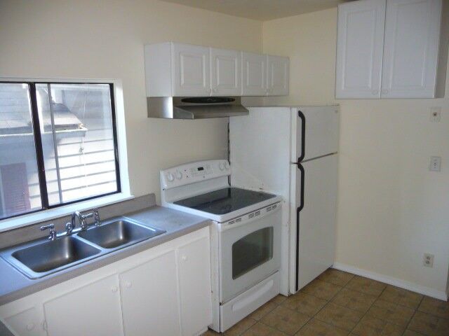 Property Photo:  4246 Juneau St S  WA 98118 